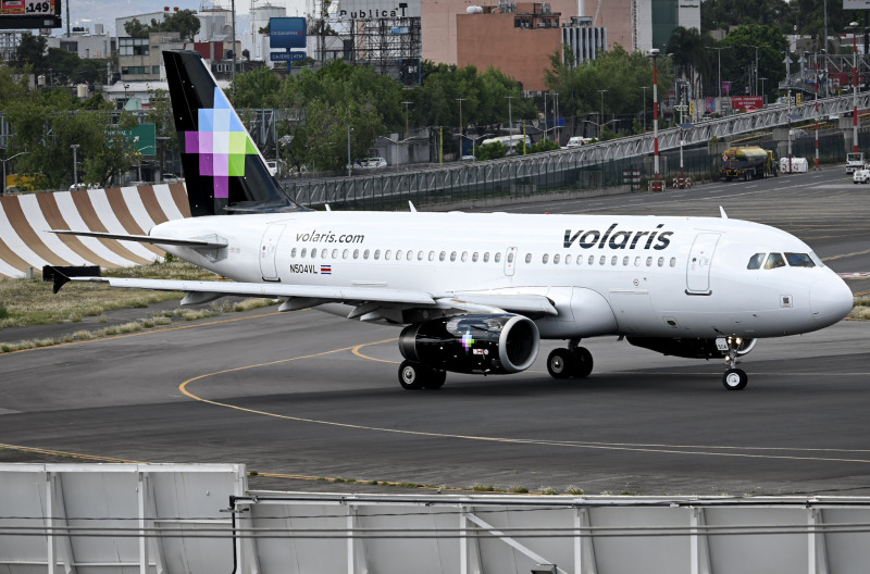 Photo of N504VL - Volaris Airbus A319 at MEX on AeroXplorer Aviation Database