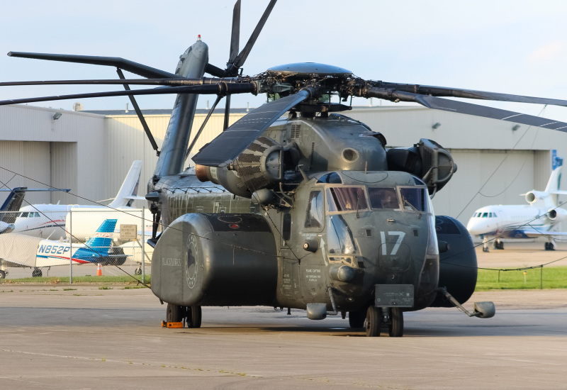 Photo of 162504 - USN - United States Navy Sikorsky MH-53E Sea Dragon at LUK on AeroXplorer Aviation Database