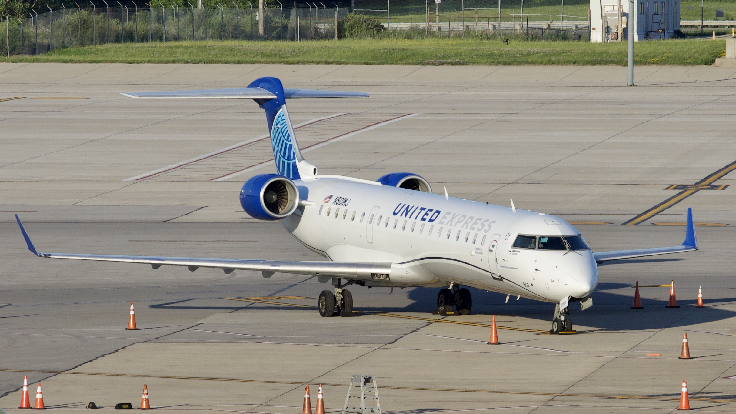 Photo of N501MJ - United Express Mitsubishi CRJ-550 at CMH