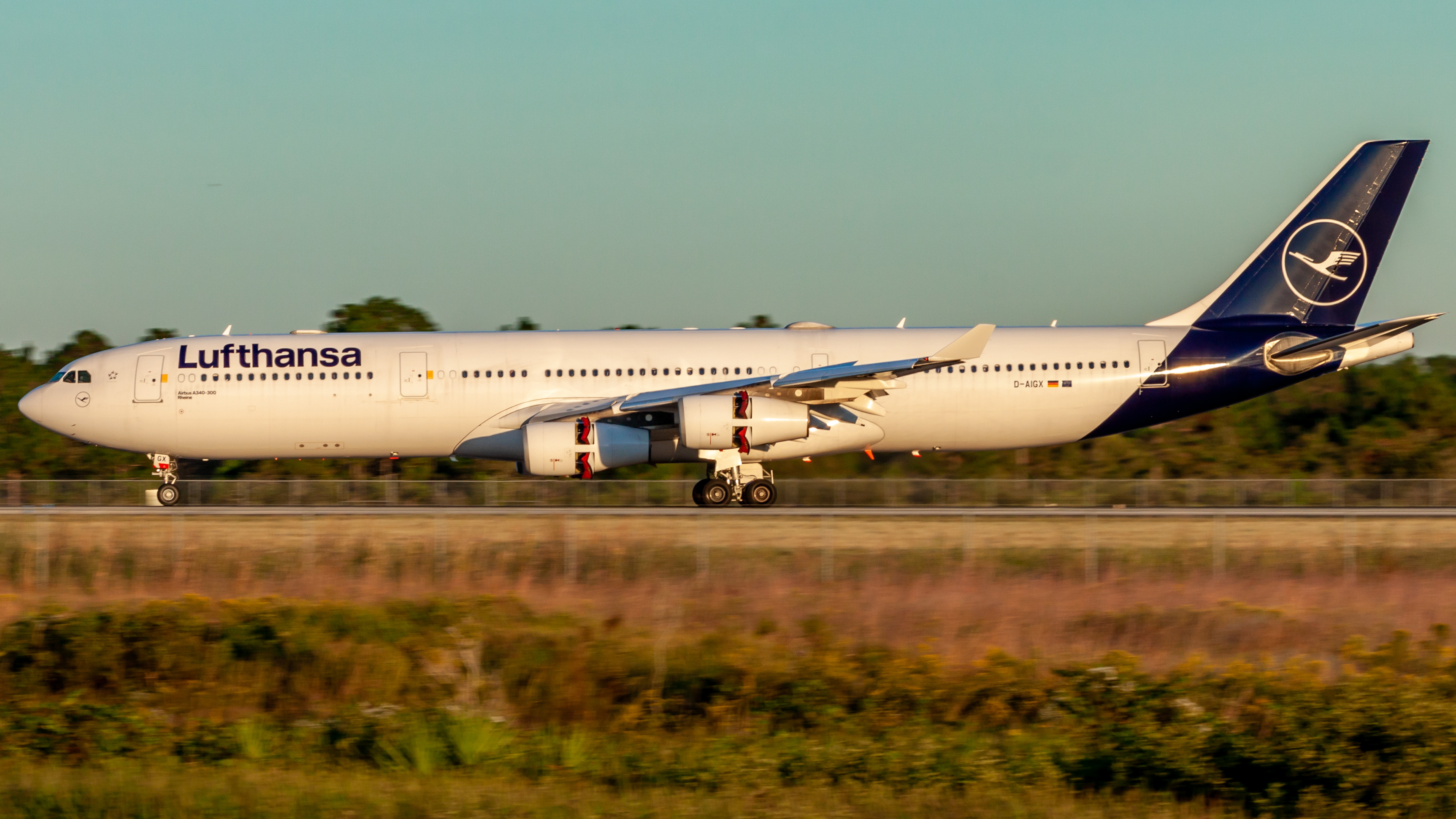 Photo of D-AIGX - Lufthansa Airbus A340-300 at MCO