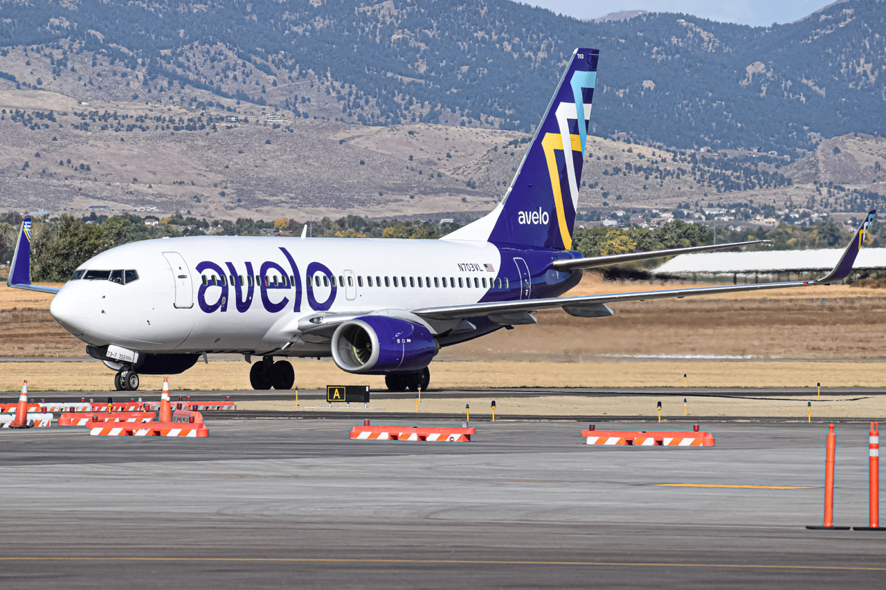 Photo of N703VL - Avelo Airlines Boeing 737-700 at FNL