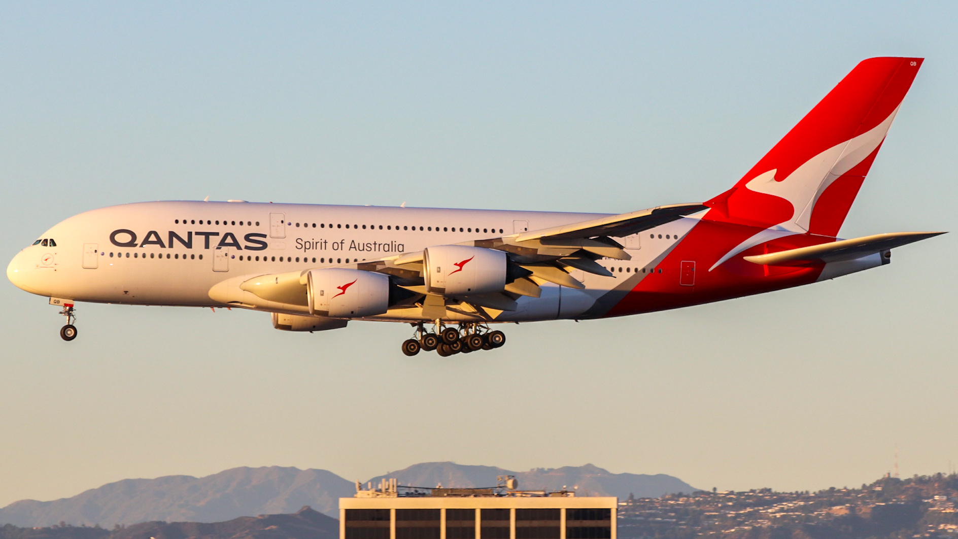 Qantas Begins Construction On New Sydney Flight Training Center