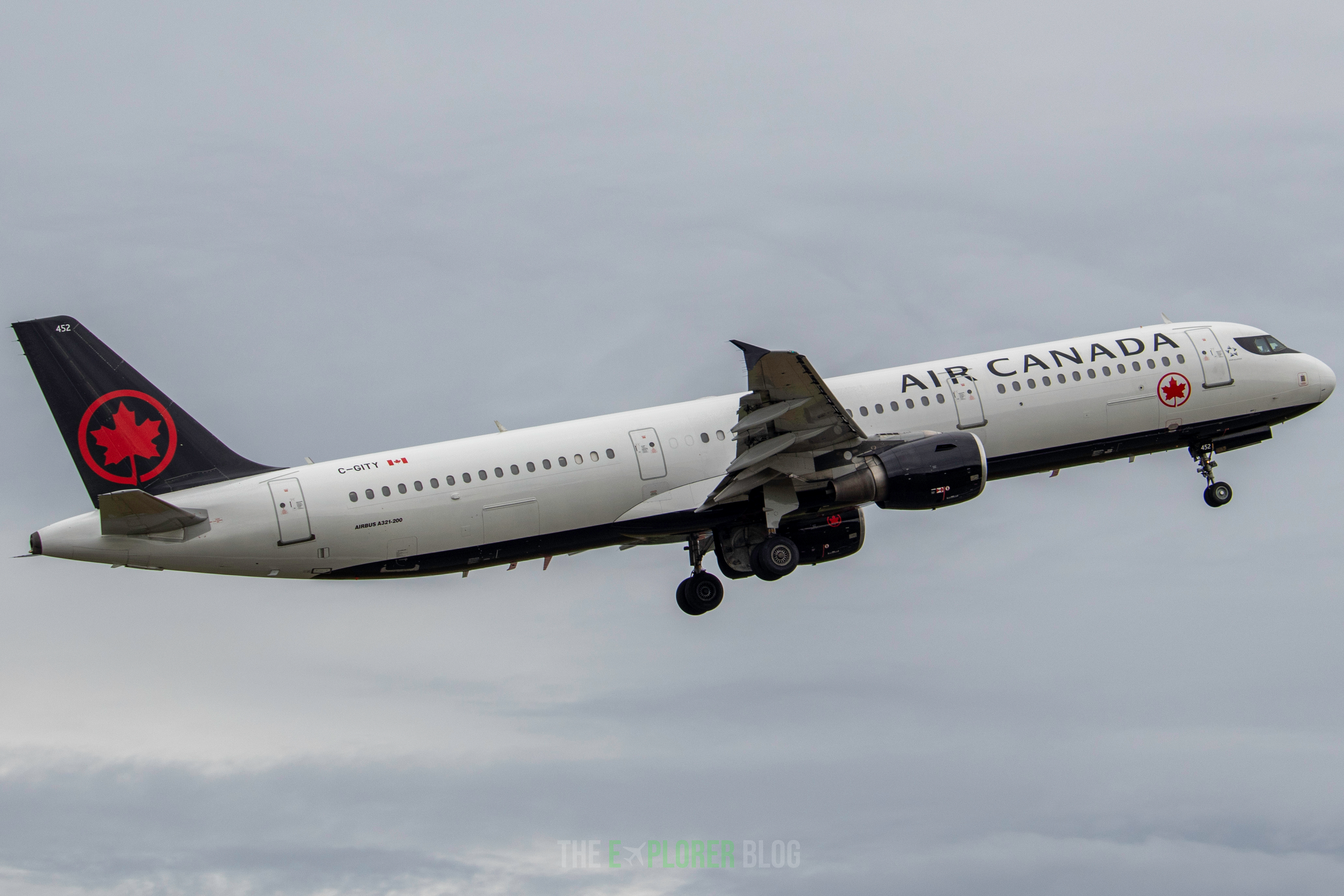 Photo of C-GITY - Air Canada Airbus A321-200 at YYJ