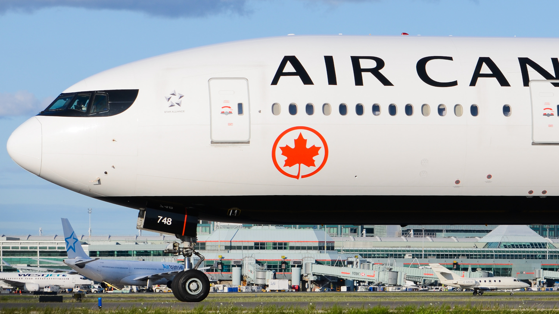 Photo of C-FJZS - Air Canada Boeing 777-300ER at YYZ