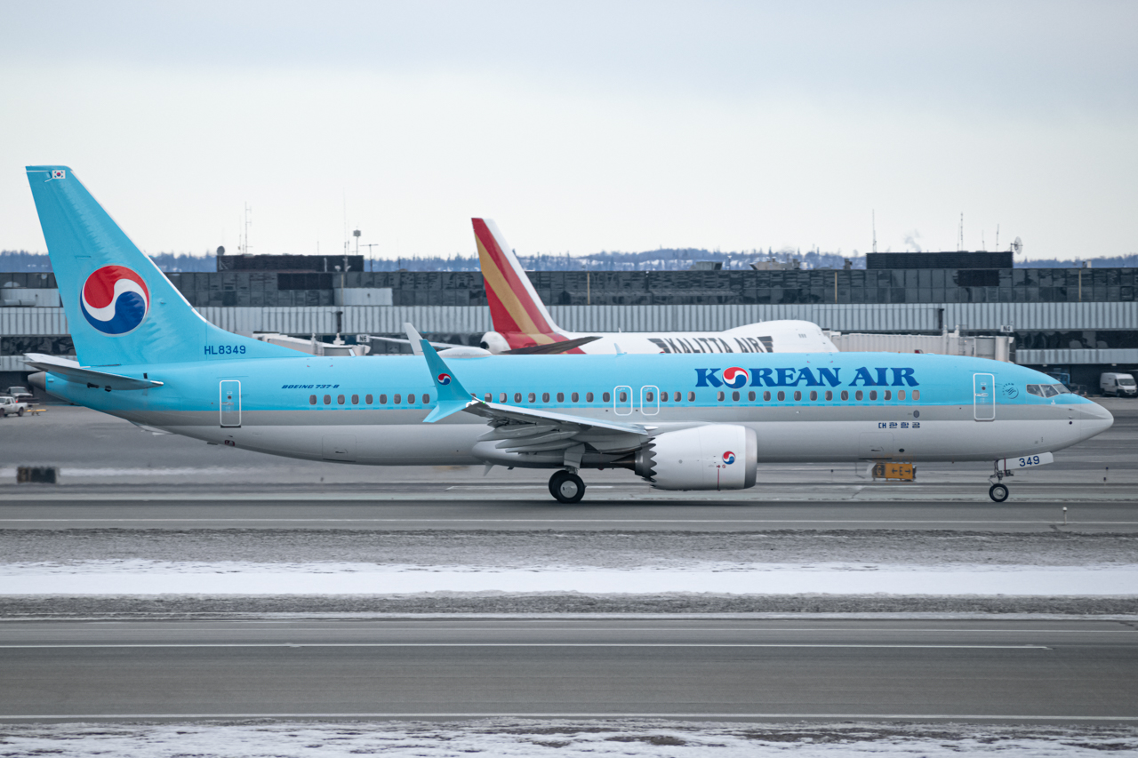 여행 보고서: 대한항공 보잉 737 MAX 8 기내 이코노미 및 비즈니스 클래스