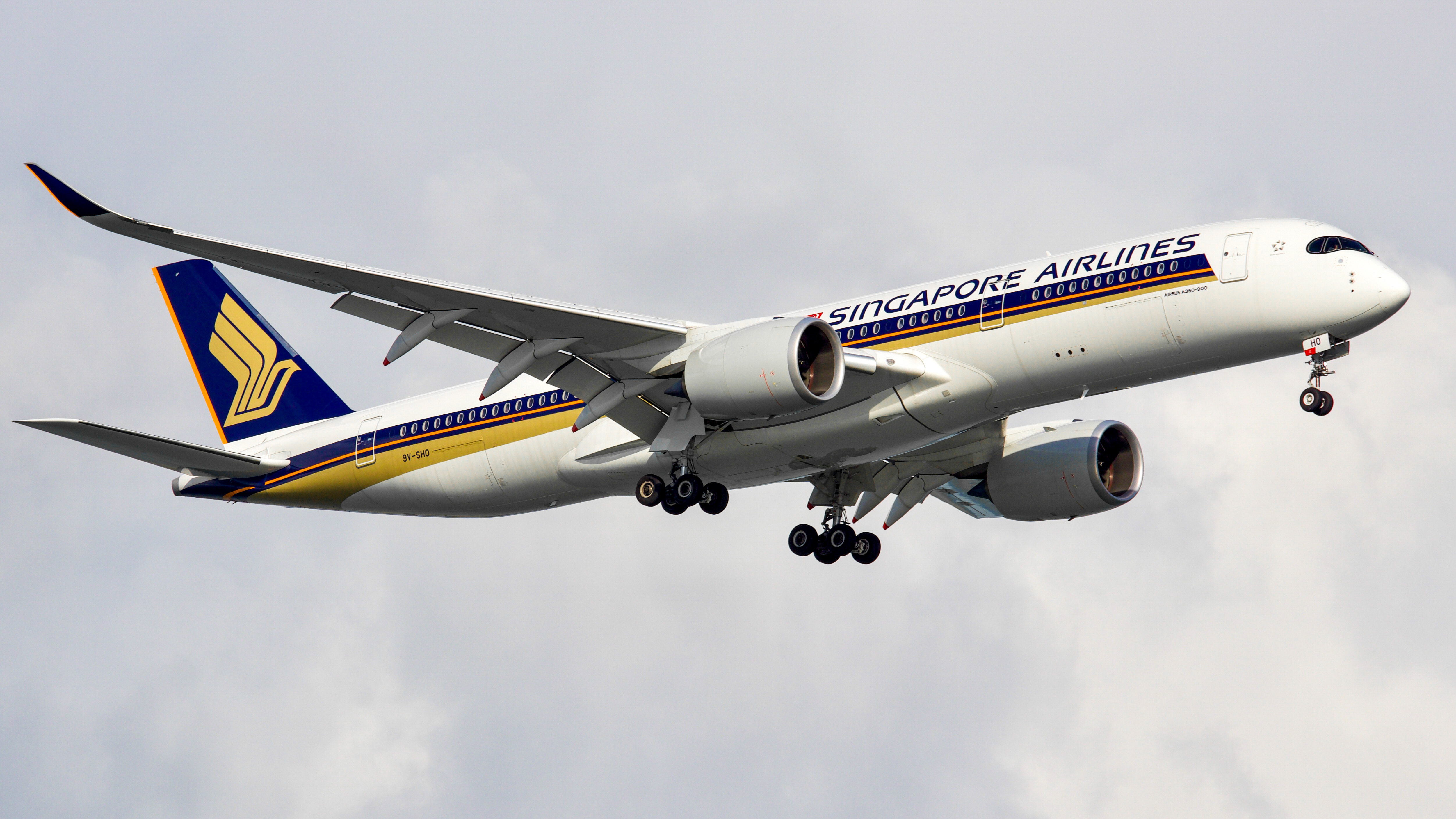 Photo of 9V-SHO - Singapore Airlines Airbus A350-900 at SIN