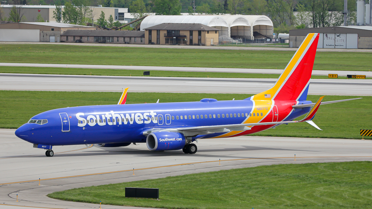Photo of N8577Z - Southwest Airlines Boeing 737-800 at CMH