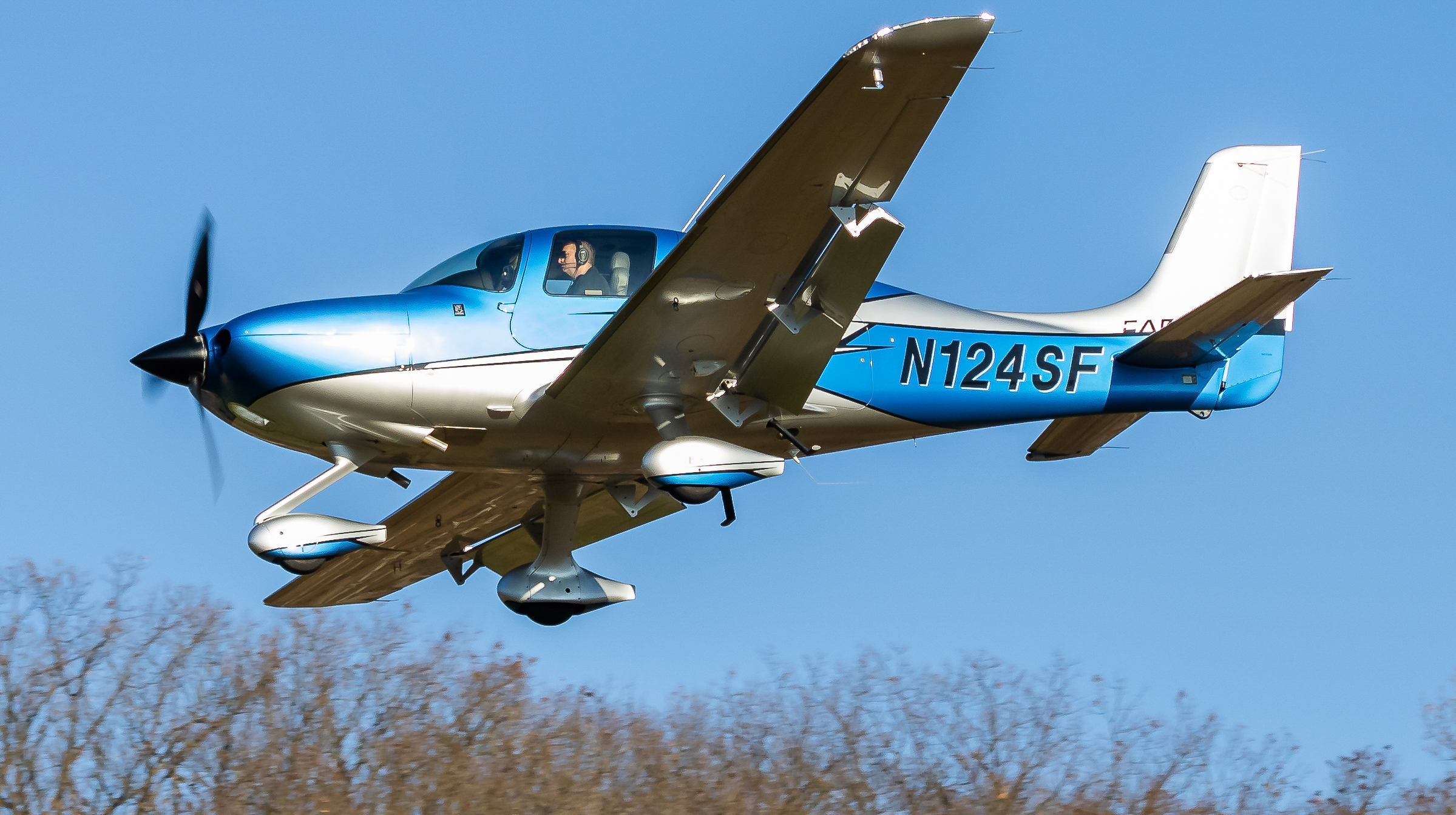 Photo of N124SF - PRIVATE Cirrus SR-22 at BWI