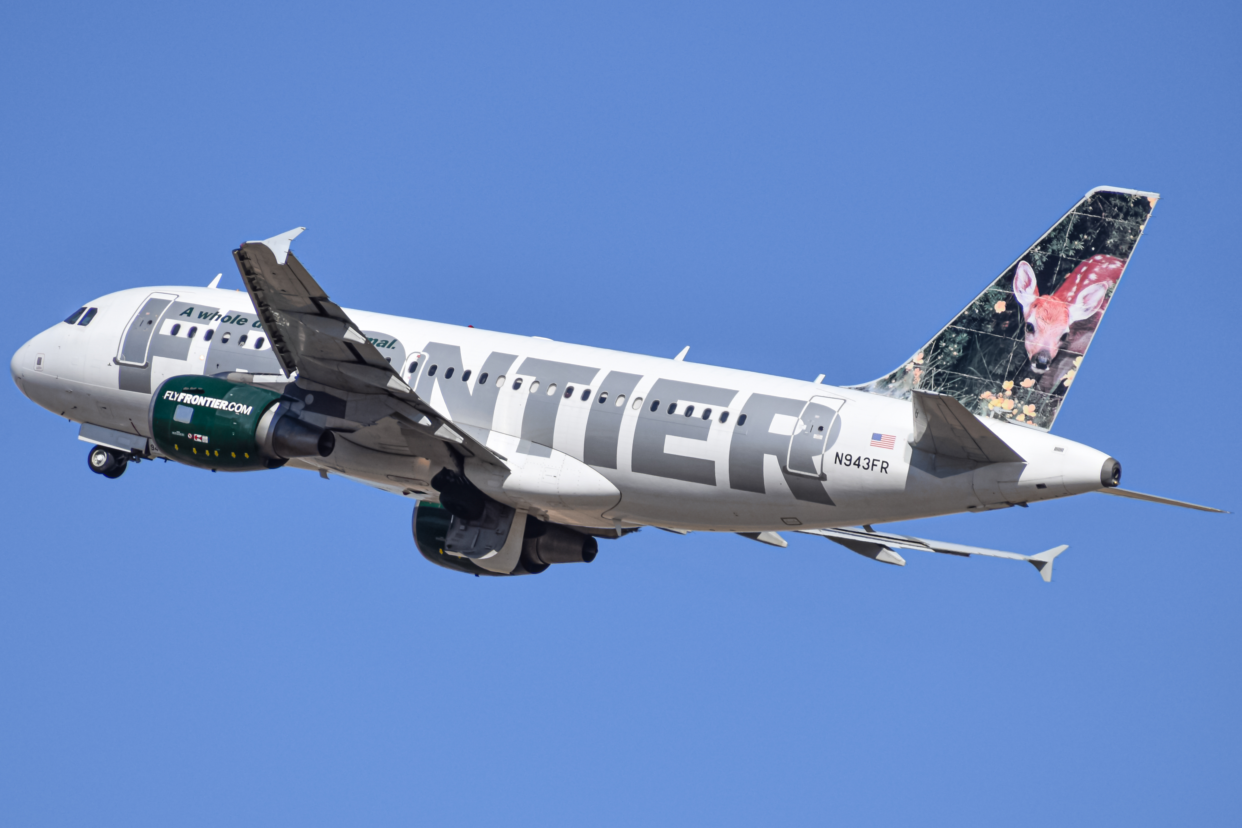 Photo of N943FR - Frontier Airlines Airbus A319 at DEN