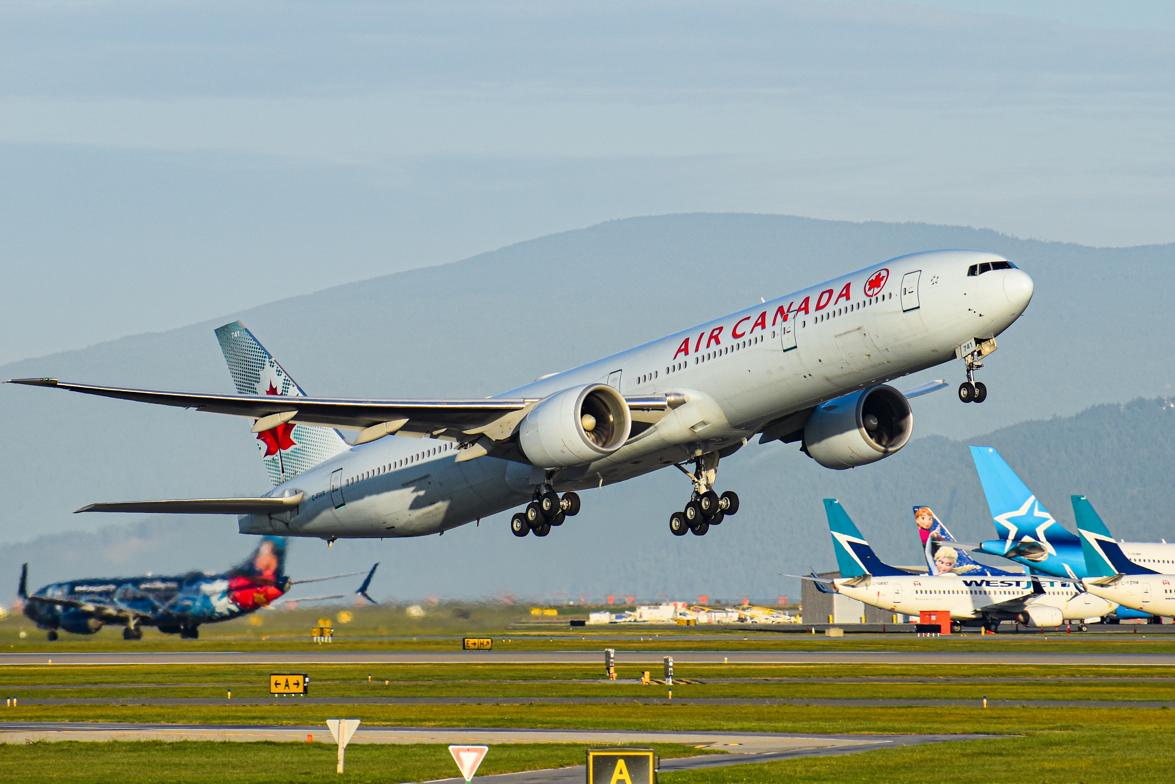 Photo of C-FIVR - Air Canada Boeing 777-300ER at YVR